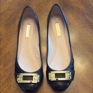 Designer Black‎ and Gold Women's Flats Size 7.5M great leather upper